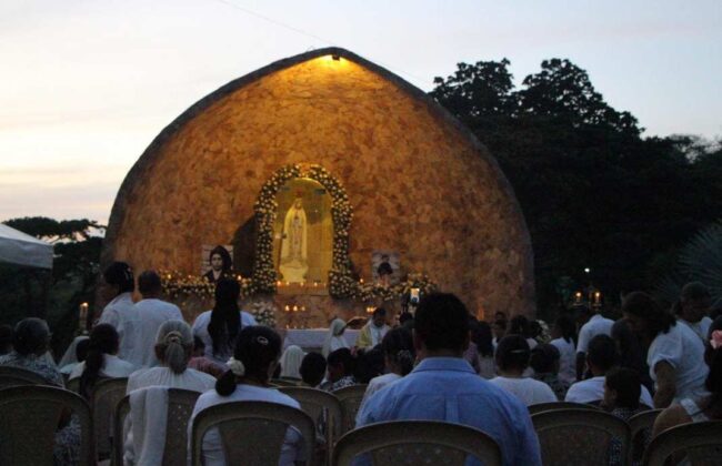 Peregrinos de la Eucaristía