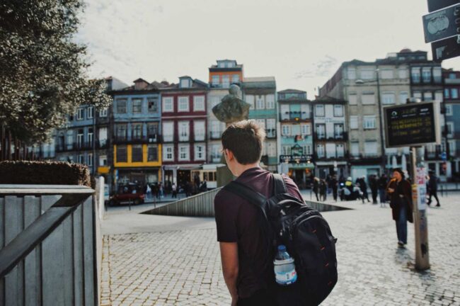 Lo que nadie te dice antes de viajar solo – NB Radio Digital Lo que nadie te dice antes de viajar solo